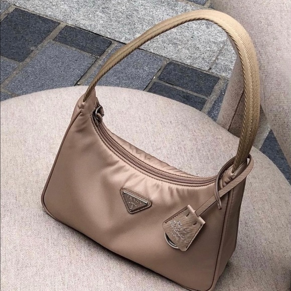 Prada bag 💜 - Picture 6 of 17